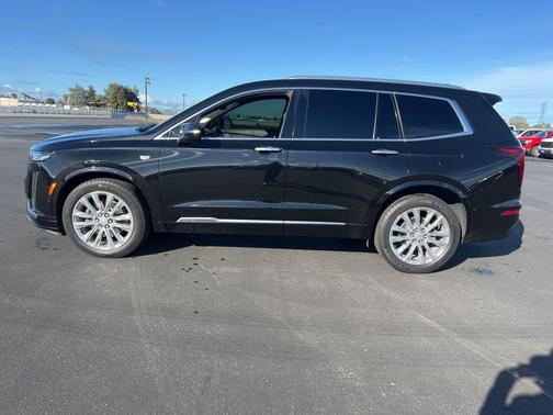 2022 Cadillac XT6 Premium Luxury FWD