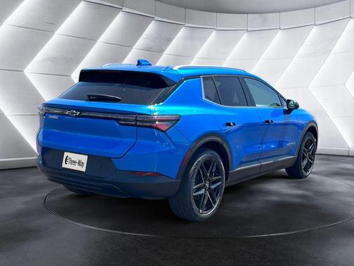 Rip Tide Blue 2026 Chevrolet Equinox EV LT 2
