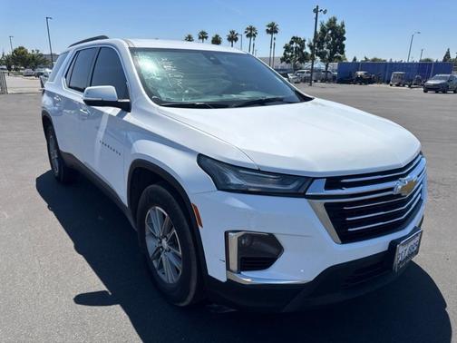 Summit White 2023 Chevrolet Traverse LT Cloth