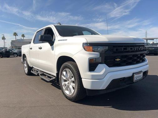 Summit White 2022 Chevrolet Silverado 1500 Custom