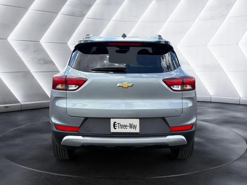 Sterling Gray Metallic 2025 Chevrolet Trailblazer LT