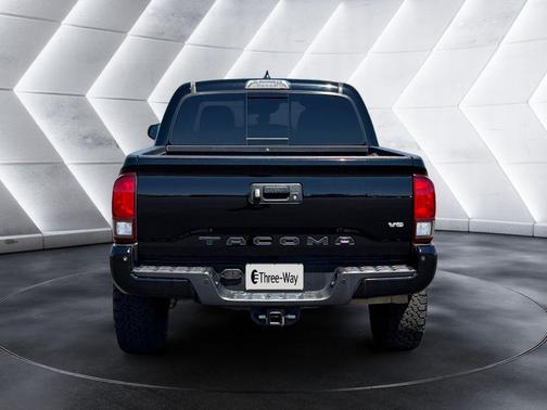 Midnight Black Metallic 2019 Toyota Tacoma TRD Off Road