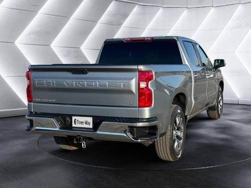 Sterling Gray Metallic 2024 Chevrolet Silverado 1500 LT