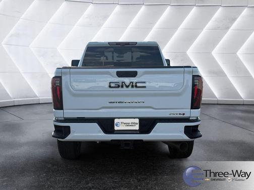 Summit White 2025 GMC Sierra 2500 AT4
