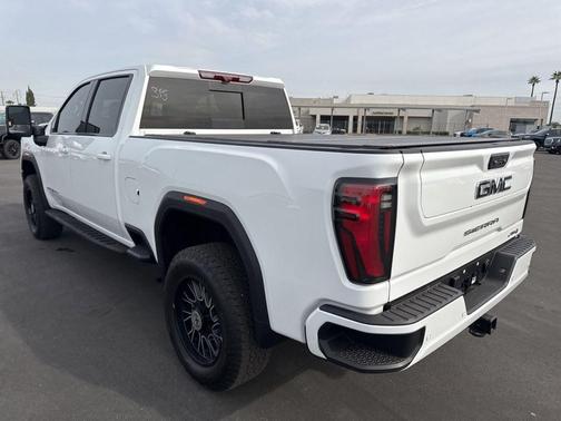 2025 GMC Sierra 2500 AT4