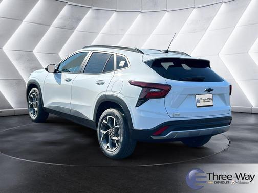 Summit White 2026 Chevrolet Trax LT
