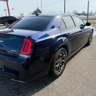 2017 Chrysler 300 Limited
