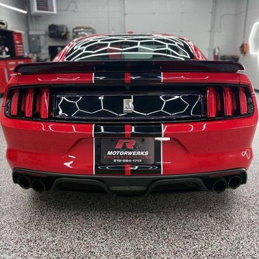 2016 Ford Shelby GT350 Base