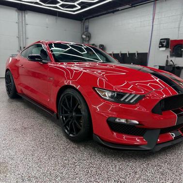 2016 Ford Shelby GT350 Base