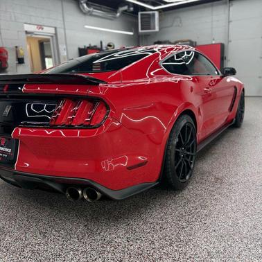 2016 Ford Shelby GT350 Base