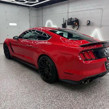 2016 Ford Shelby GT350 Base