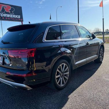 2017 Audi Q7 3.0T Premium