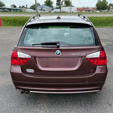 2006 BMW 325 325xi Wagon 4D