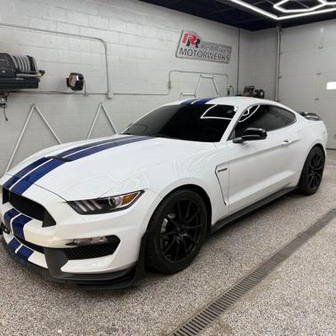 2017 Ford Shelby GT350 Base