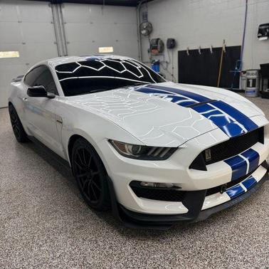 2017 Ford Shelby GT350 Base