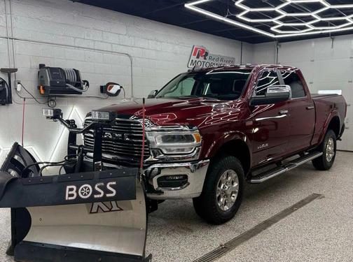 2019 RAM 2500 Laramie Crew Cab 4x4 6'4' Box