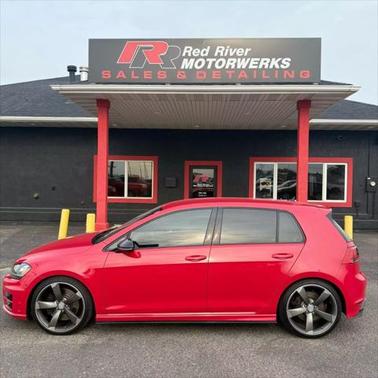 2016 Volkswagen Golf R 4-Door w/DCC & Navigation