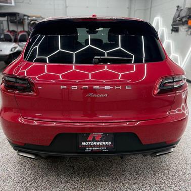 2018 Porsche Macan Sport Utility 4D