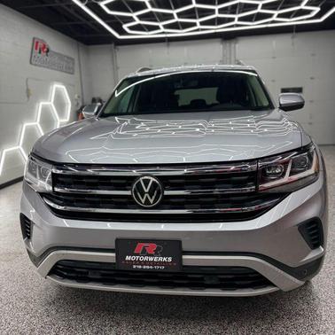 2022 Volkswagen Atlas 3.6L SE w/Technology