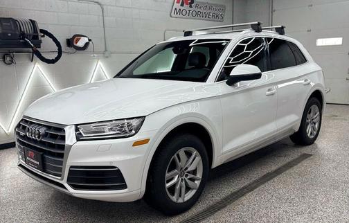 2020 Audi Q5 45 Titanium Premium