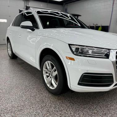 2020 Audi Q5 45 Titanium Premium