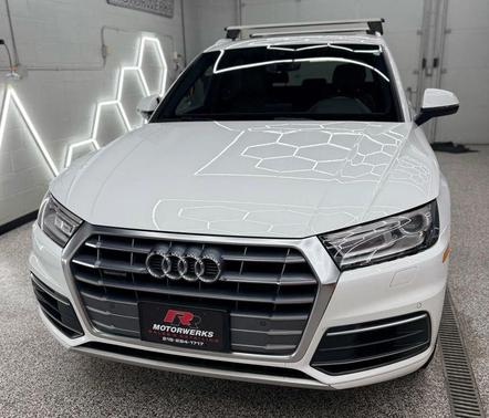 2020 Audi Q5 45 Titanium Premium