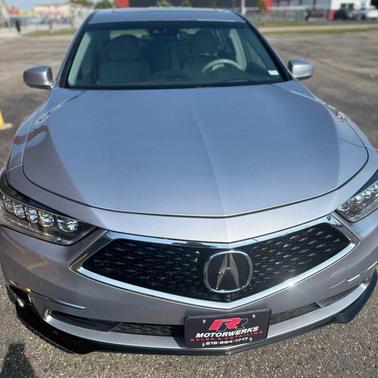 2018 Acura RLX Sport Hybrid Advance Package