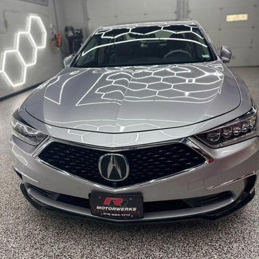 2018 Acura RLX Sport Hybrid Advance Package