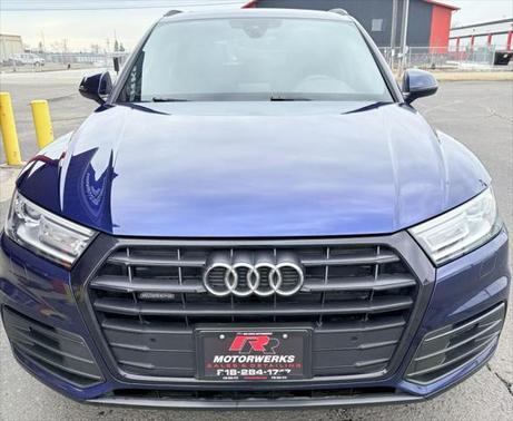 2020 Audi Q5 45 Titanium Premium