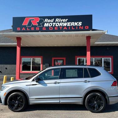 2023 Volkswagen Tiguan 2.0T SE R-Line Black 4MOTION