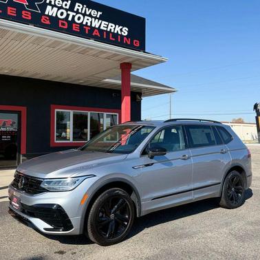 2023 Volkswagen Tiguan 2.0T SE R-Line Black 4MOTION