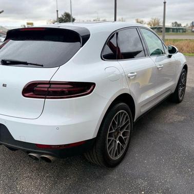 2016 Porsche Macan S