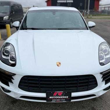 2016 Porsche Macan S