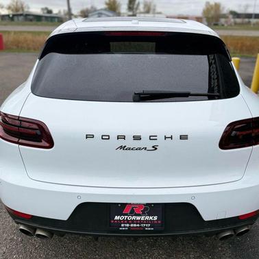 2016 Porsche Macan S