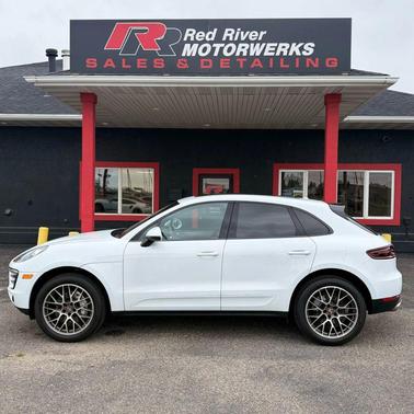 2016 Porsche Macan S