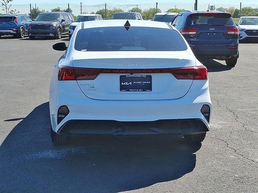 Clear White 2024 Kia Forte LX
