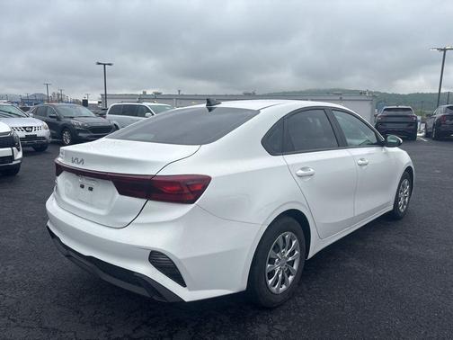 Clear White 2024 Kia Forte LX