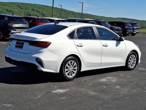Clear White 2024 Kia Forte LX