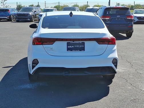 Clear White 2024 Kia Forte LX