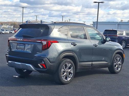 2024 Kia Seltos S