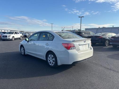 2016 Subaru Impreza 2.0i