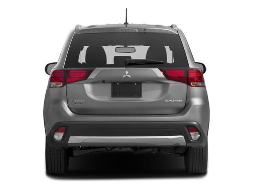 Labrador Black Pearl 2016 Mitsubishi Outlander ES