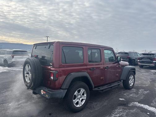 2022 Jeep Wrangler Unlimited Sport