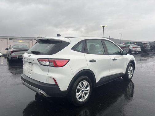 2022 Ford Escape S