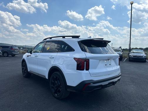 Glacial White Pearl 2024 Kia Sorento X-Line SX Prestige