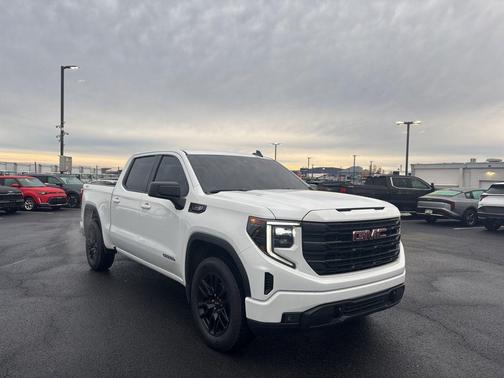2025 GMC Sierra 1500 Elevation