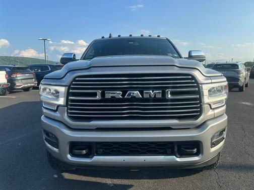 Billet Silver Metallic Clearcoat 2022 RAM 2500 Laramie