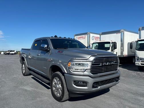 Billet Silver Metallic Clearcoat 2022 RAM 2500 Laramie