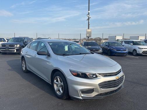 2017 Chevrolet Malibu 1LS