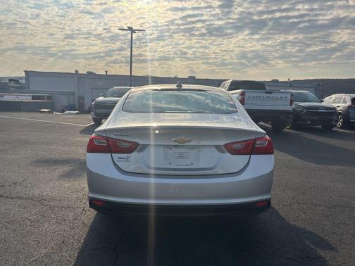 2017 Chevrolet Malibu 1LS